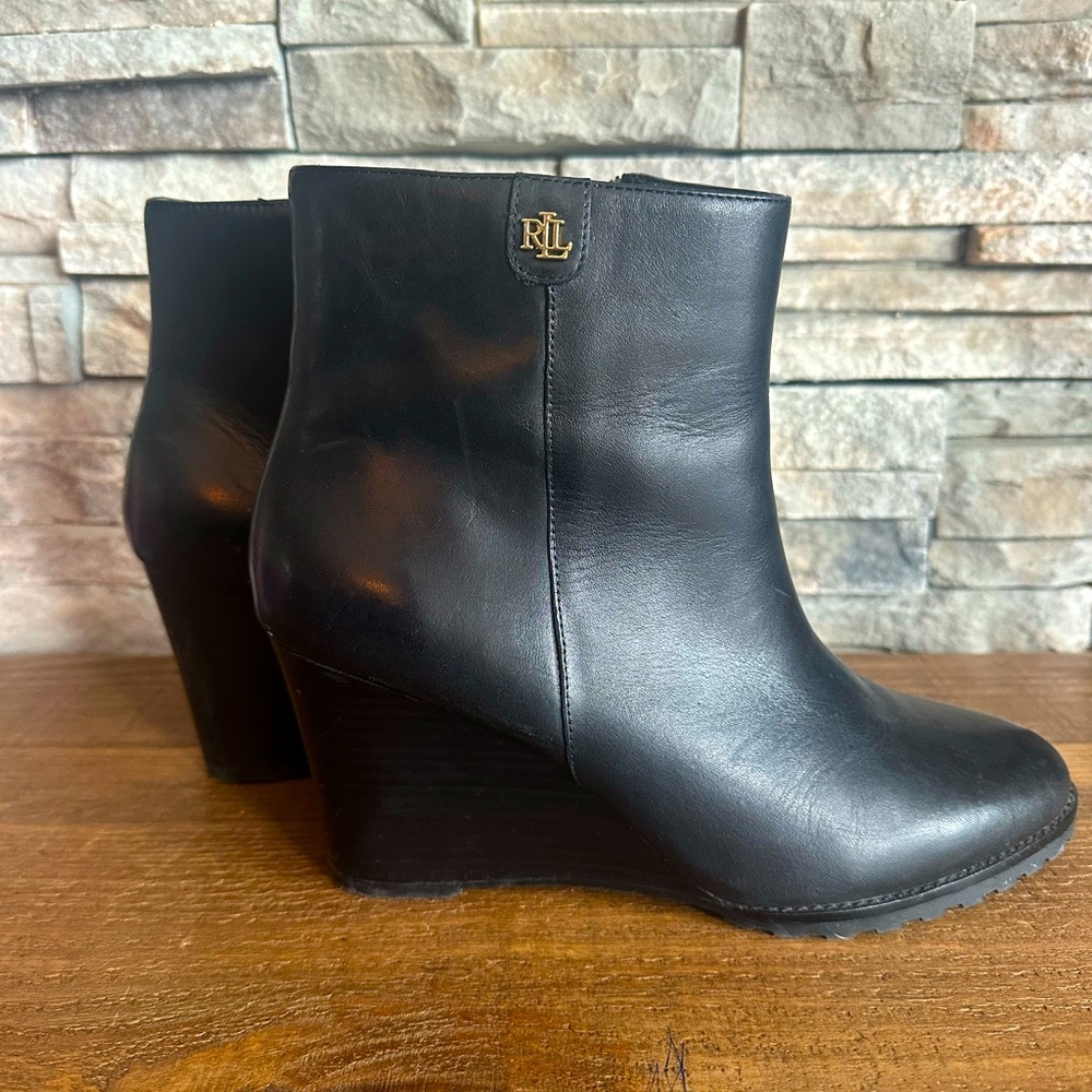 Ralph Lauren Shaley boot size 9.5
